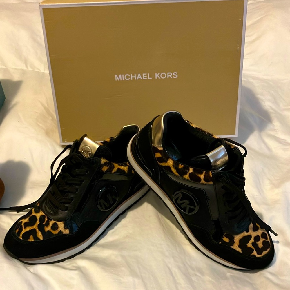 Micheal Kors Tennis shoes